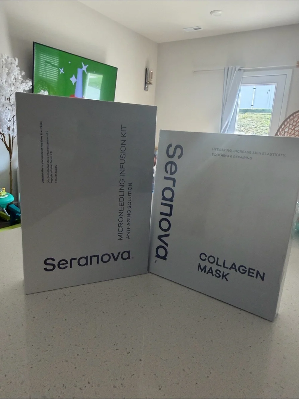 Microneedling Infusion Kit & Collagen Mask — White